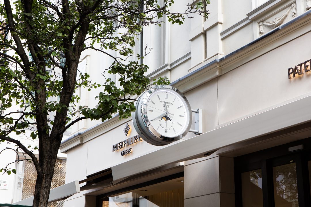 Patek philippe bond on sale street